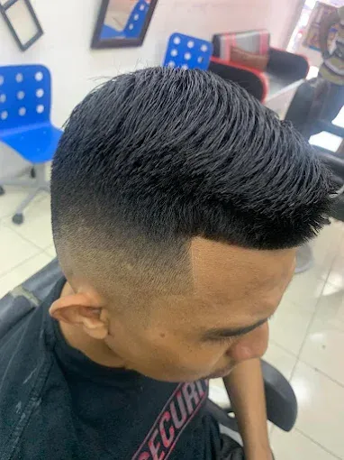 Textured crop with a taper fade